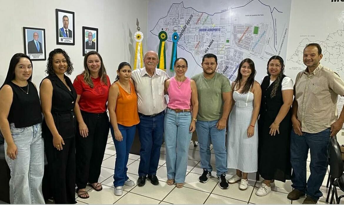 Imagem de compartilhamento para o artigo Prefeito Juvenal Consolaro empossa novos servidores aprovados em concurso de Figueirão da MS Todo dia